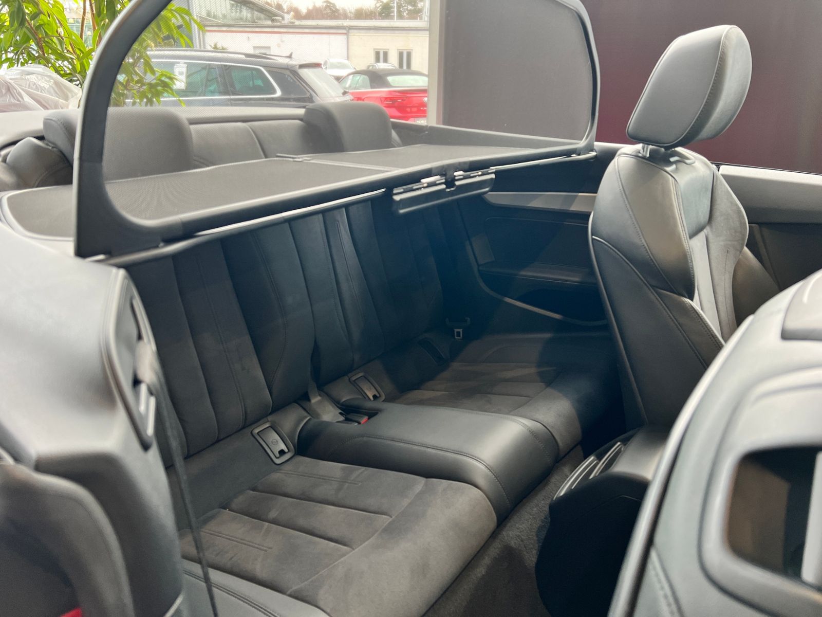 Fahrzeugabbildung Audi A5 Cabriolet 40 TFSI quattro HUD LED NAV RFK SHZ