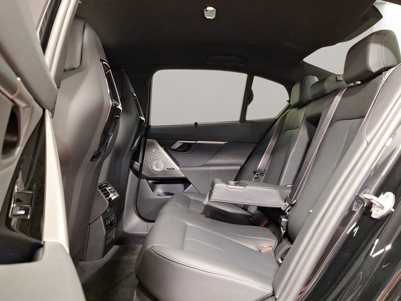 BMW M5 - Bild 6