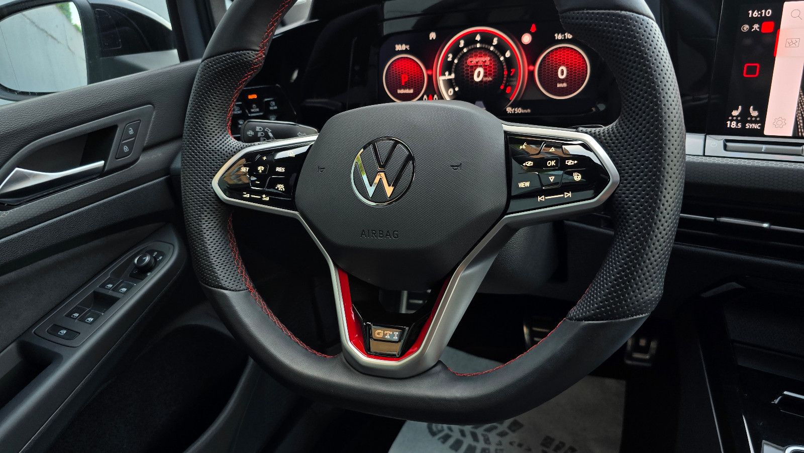 Volkswagen Golf 8 GTI Clubsport DSG * Akrapovic*Black*Pano foto 12