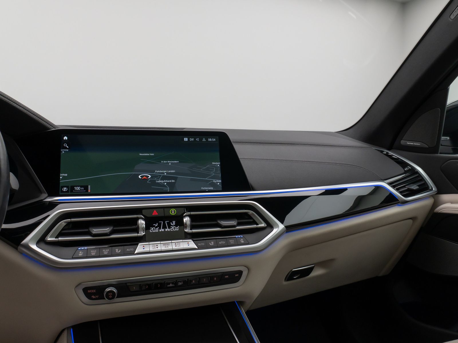 Fahrzeugabbildung BMW X5 xD40d M Sport Panorama Laser 360°HUD DAB H/K