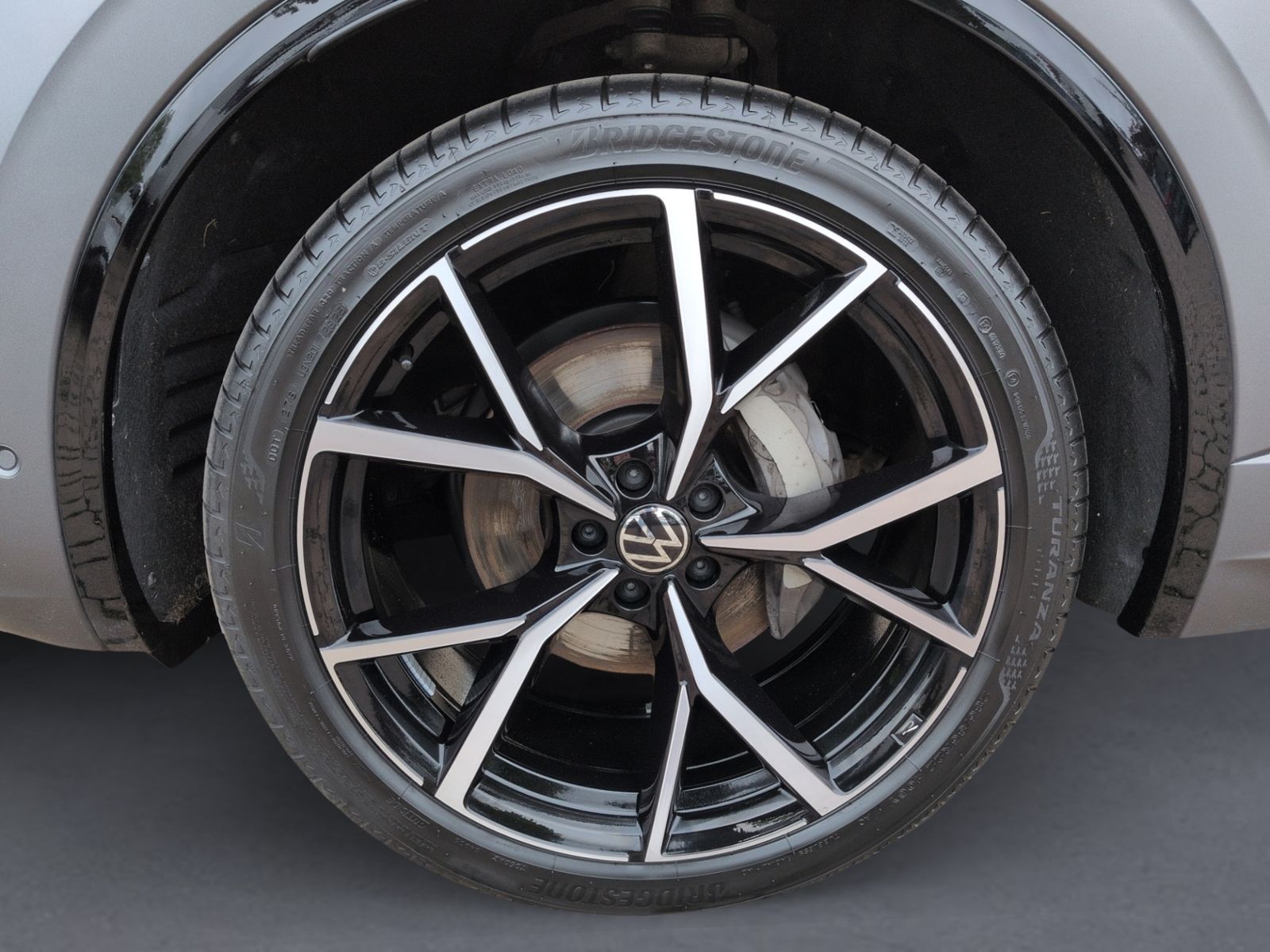 Touareg R-Line TDI MATTLACK+PANO+AHK+STHZ+HUD+