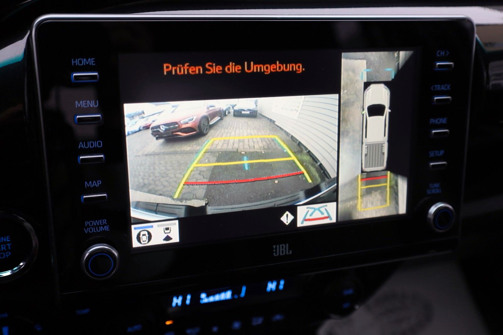 Fahrzeugabbildung Toyota Hilux 2.8 D-4D 4x4 Invincible,Leder,ACC,Garantie