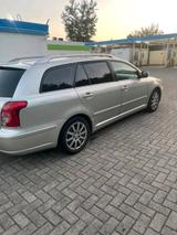 Toyota Verkaufe einen Toyota TÜV 06.27 - Toyota Avensis: Kombi, T27