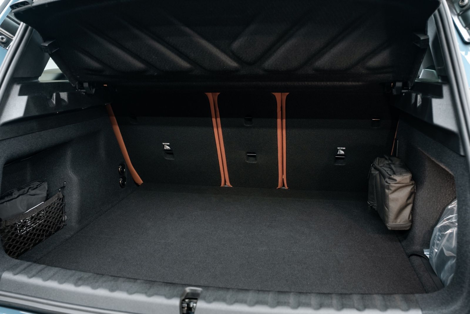 Fahrzeugabbildung MINI Countryman SE ALL4