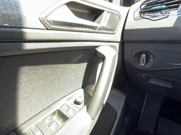 Volkswagen Tiguan - 11