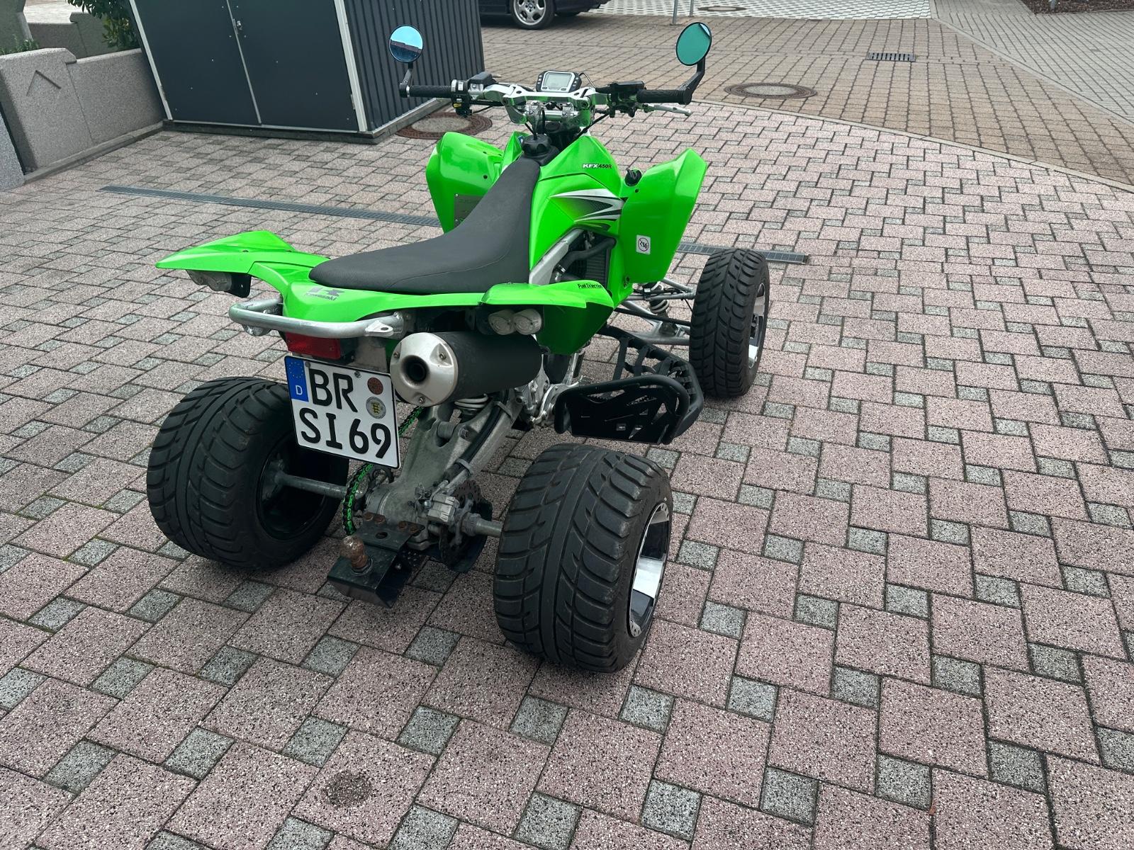Kawasaki  2009 — салон