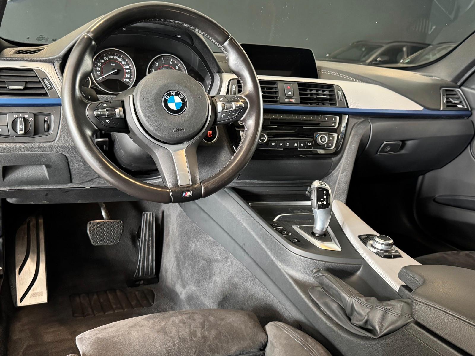 BMW 330i xDrive Touring M Sport Shadow A.