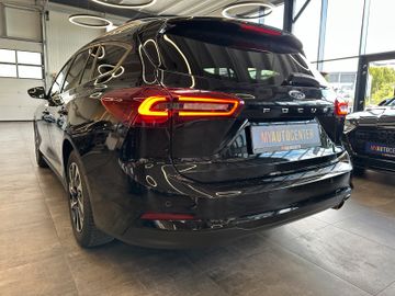 MYAUTOCENTER – Gebraucht- und Jahreswagen mit Werkstattservice in Pfaffenhofen Ford Focus *KEYLESS*ACC*NAV*1-HAND*2-ZONEN*