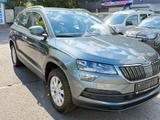 Skoda Karoq Ambition 1,5TSI DSG Navi Tempomat AHK - Skoda Karoq Gebrauchtwagen in Bremen