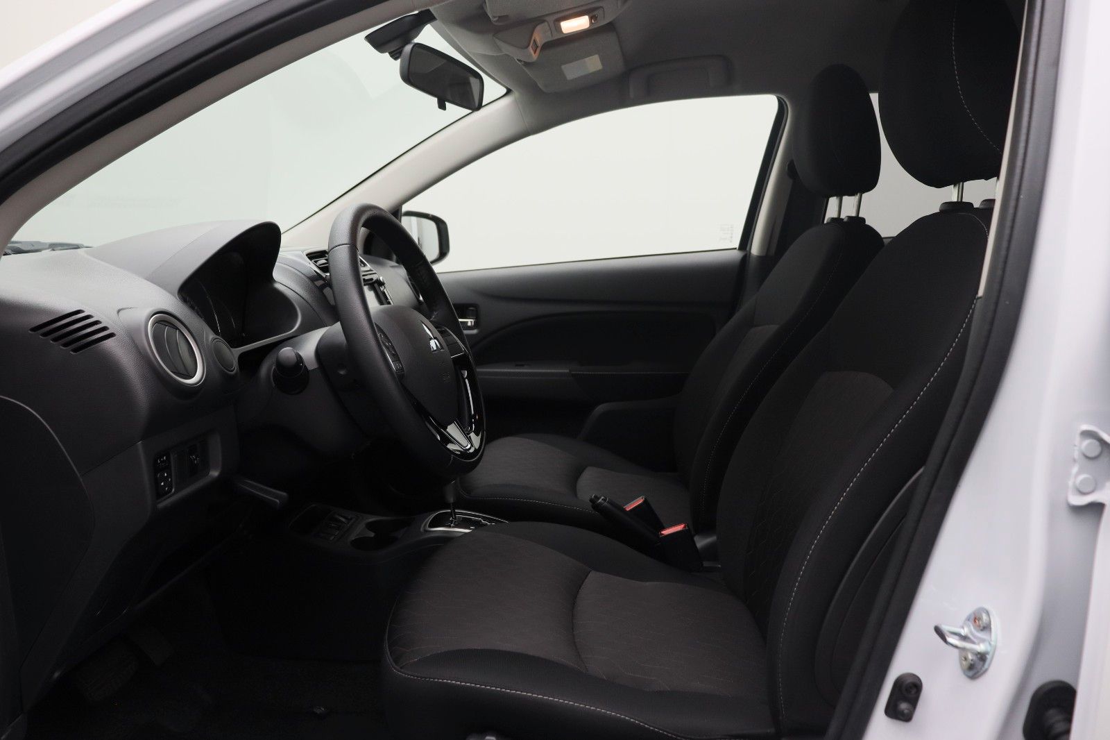 Fahrzeugabbildung Mitsubishi Space Star 1.2 Intro Edition+
