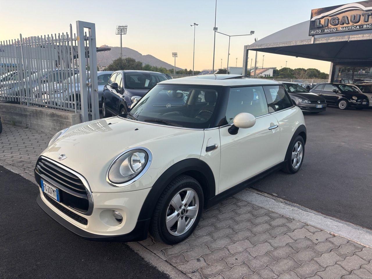 MINI Cooper D Paceman