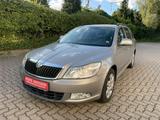 Skoda Octavia Combi Elegance*2HAND*AUTOM105tkm*AHK - Skoda Octavia: Kombi, Elegance