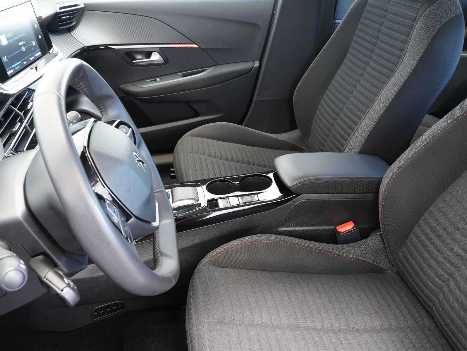 Fahrzeugabbildung Peugeot 208 e- Active Pack PDC/LED/11KW/SOH/LM16"