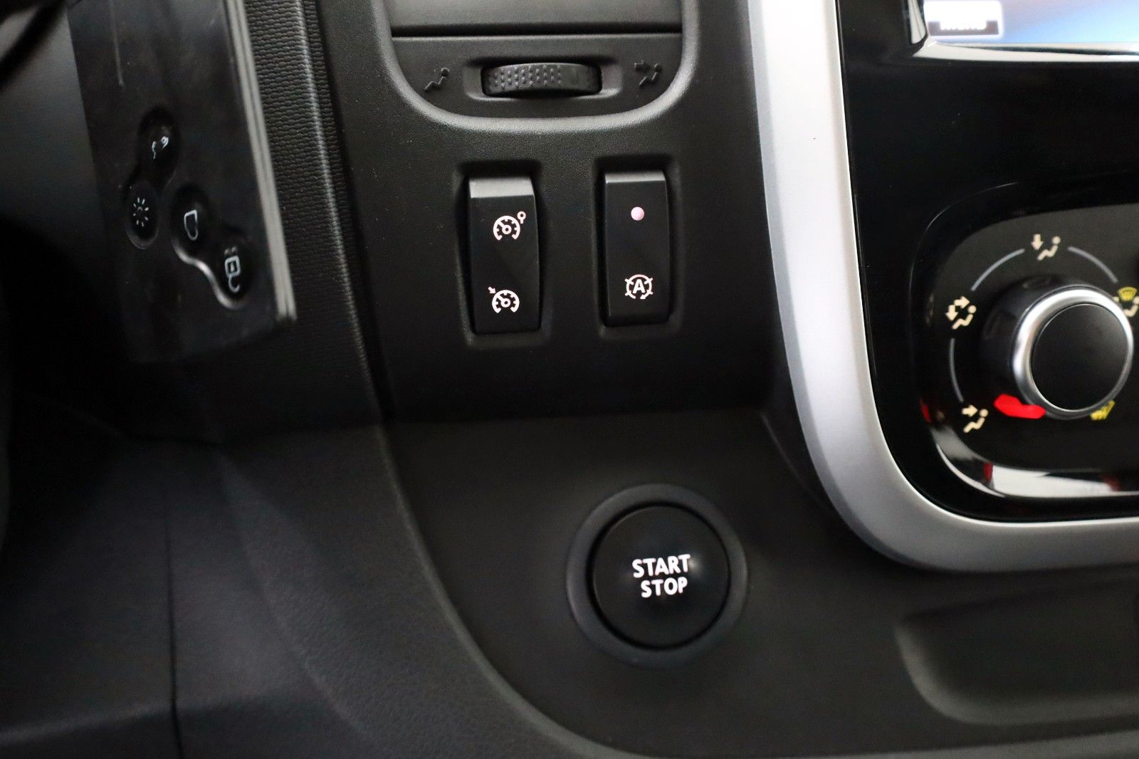 Fahrzeugabbildung Renault Trafic Kasten L2H1 3,0t Komfort Navi,LED,Kamera