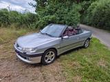 Peugeot 306 Cabriolet 100 - pininfarina - Peugeot 306 mit Benzin-Antrieb