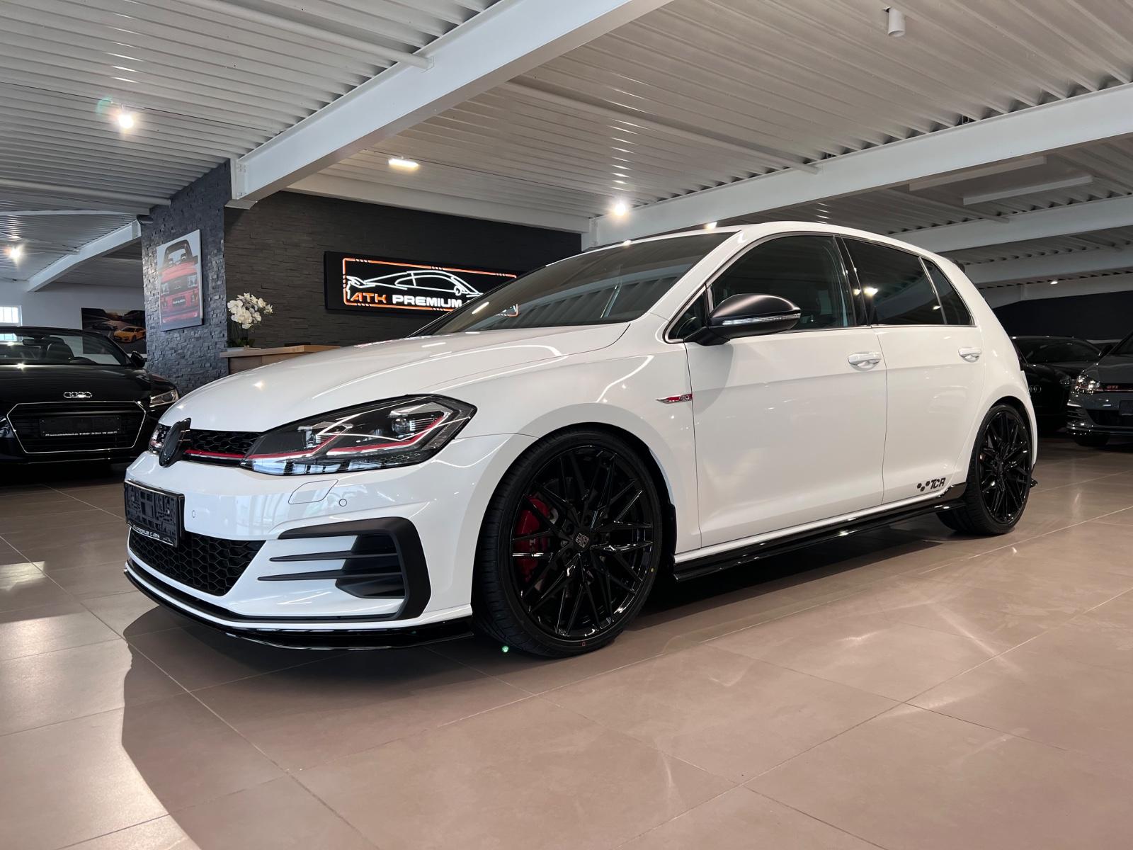 Volkswagen Golf 2.0 TSI DSG GTI TCR ACC 19Zoll NAVI 1.HAND