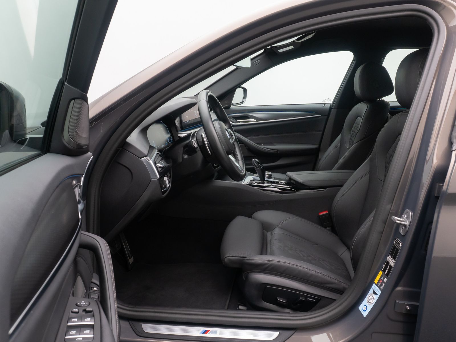 Fahrzeugabbildung BMW 530e xD M Sport H/K DAB HUD Individual 19Zoll