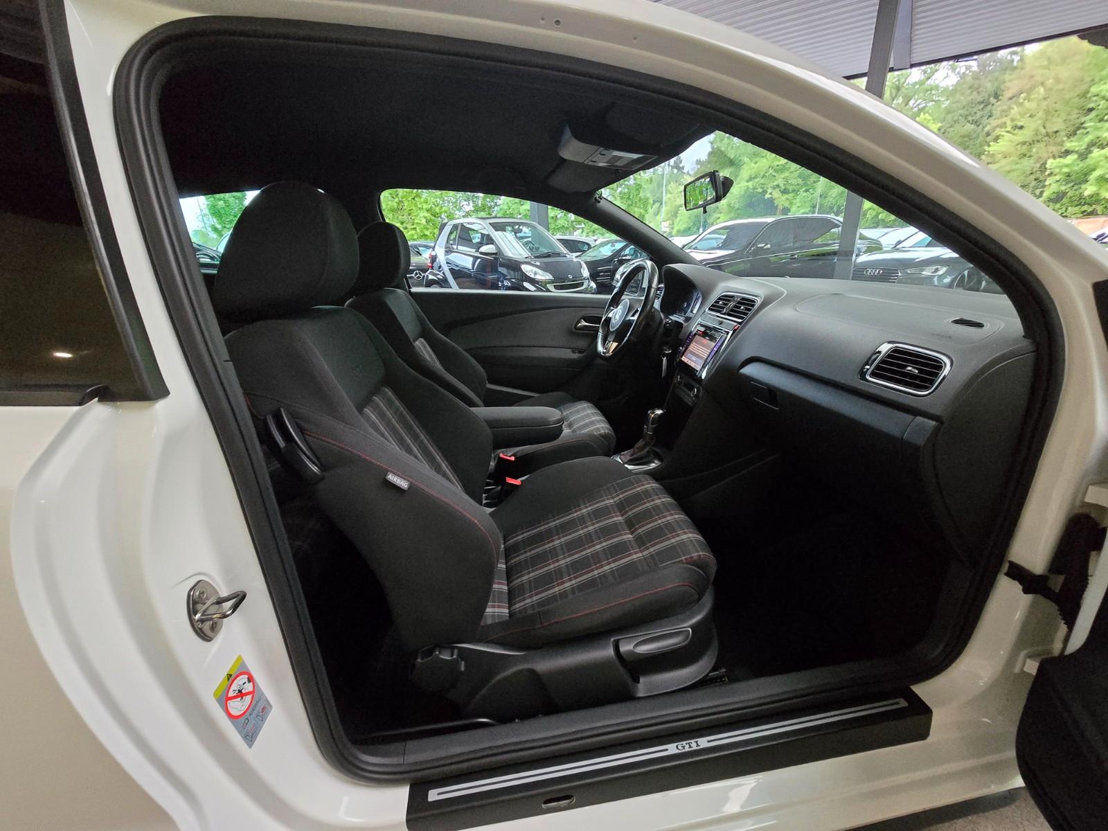 VOLKSWAGEN POLO V - GTI -  DSG - 179 CV- BI-XENON