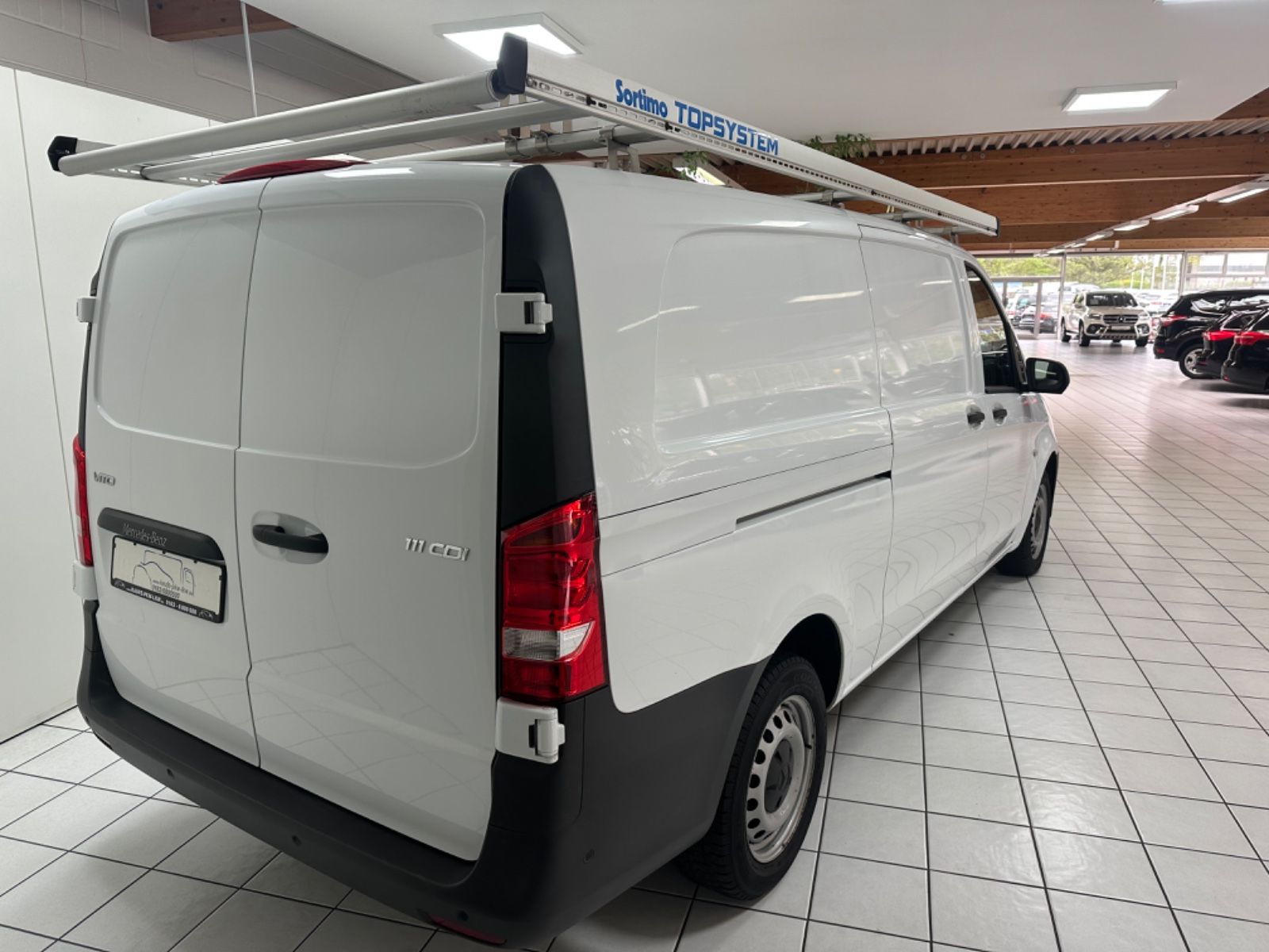 Fahrzeugabbildung Mercedes-Benz Vito Kasten 111 CDI FWD extralang*Navi*Tempomat*