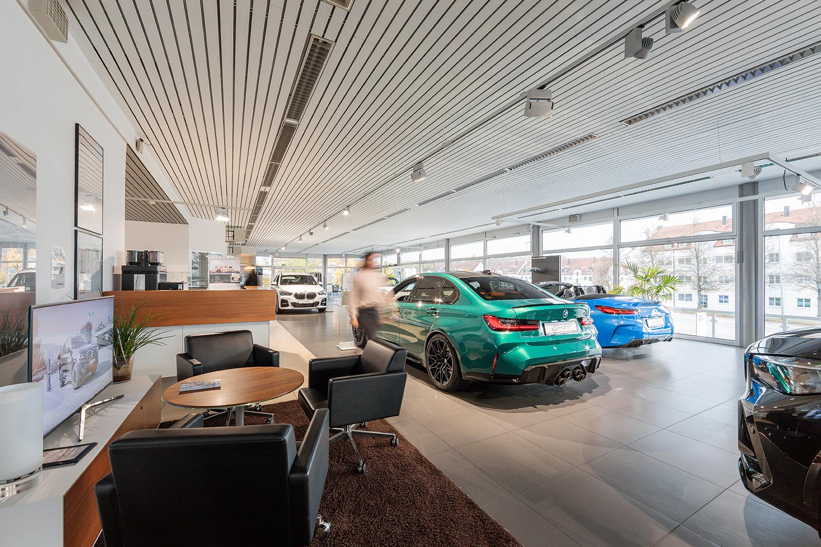 showroom-image-bottom