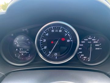 Bild 10 Fiat 124 Spider Lusso*DAB*SHZ*KLIMAAUTO*PDC*LEDER*