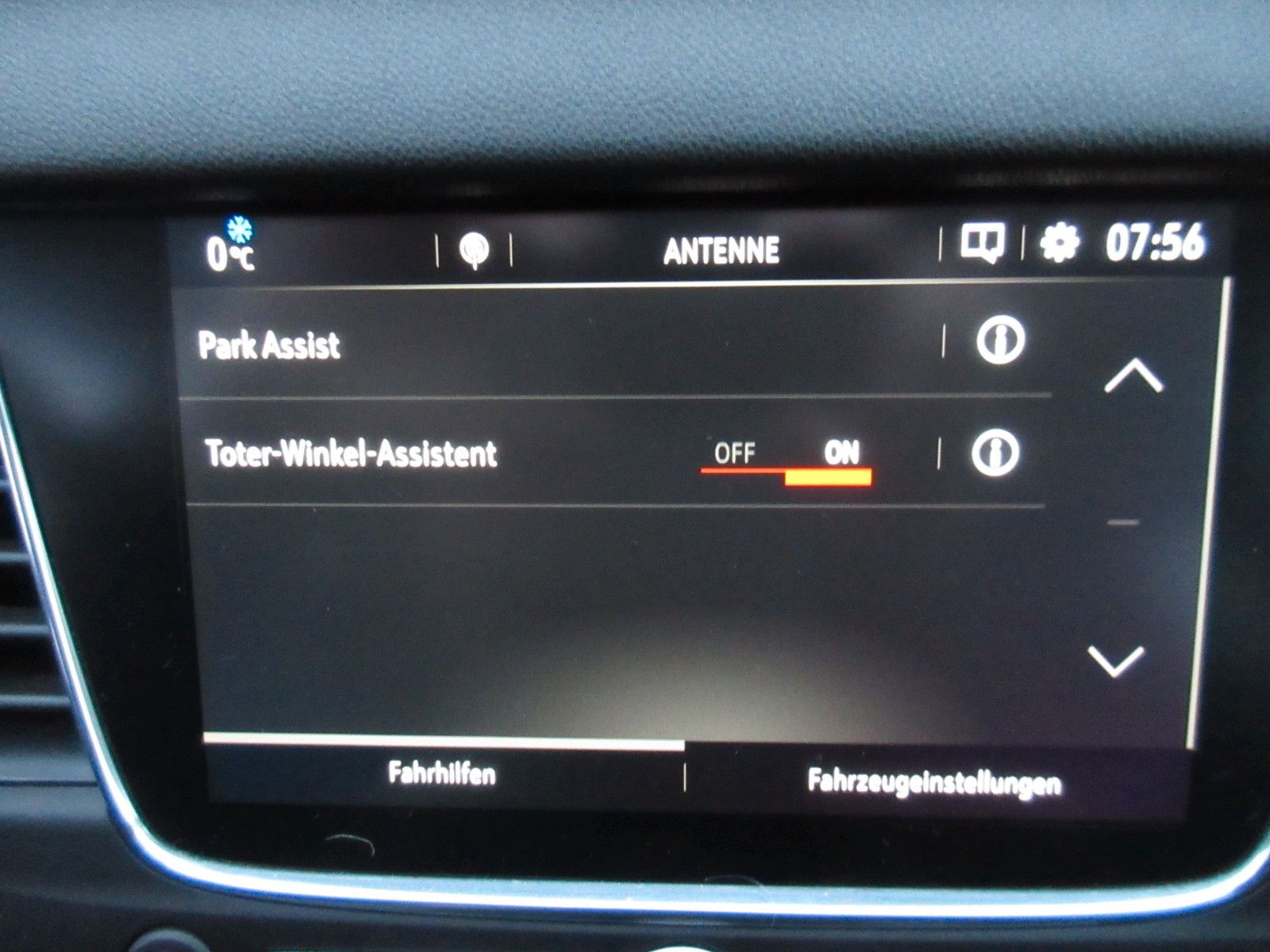 Fahrzeugabbildung Opel Grandland X 1.2T ULTIMATE LED/NAVI/SHZ/LHZ/CAM