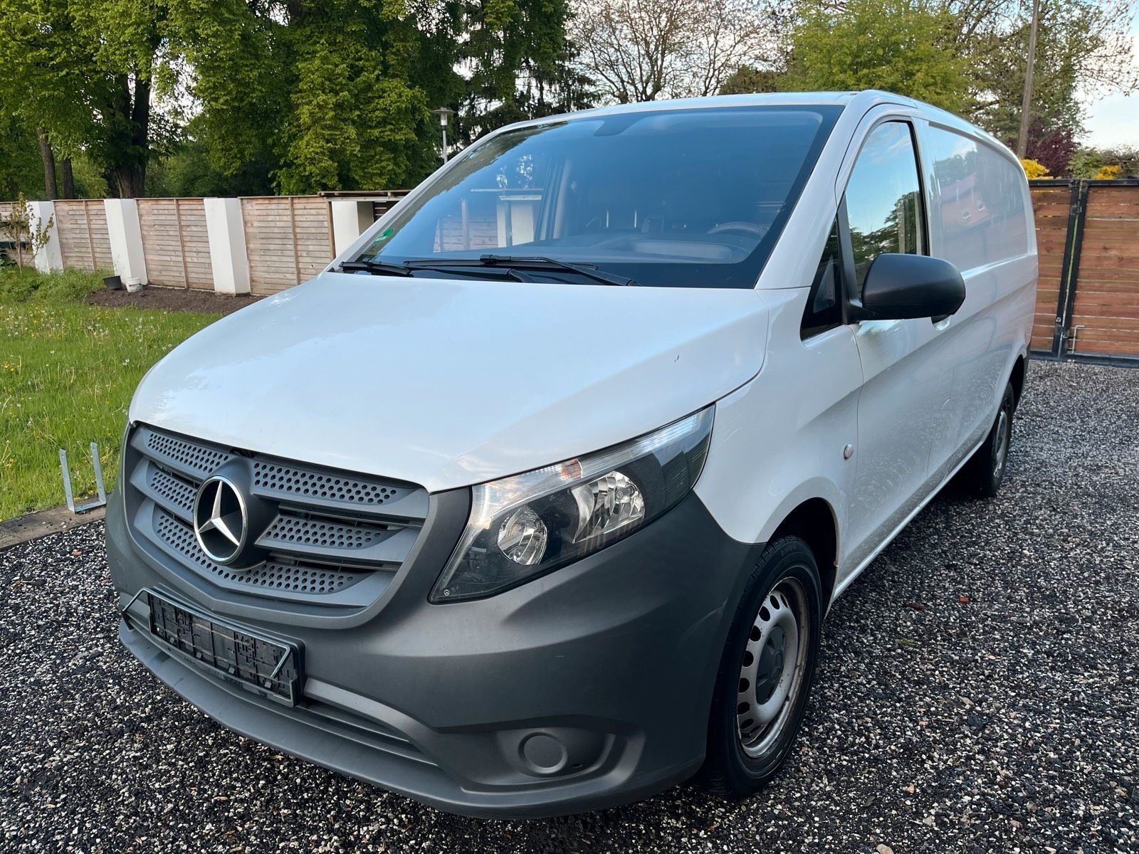MERCEDES-BENZ Vito