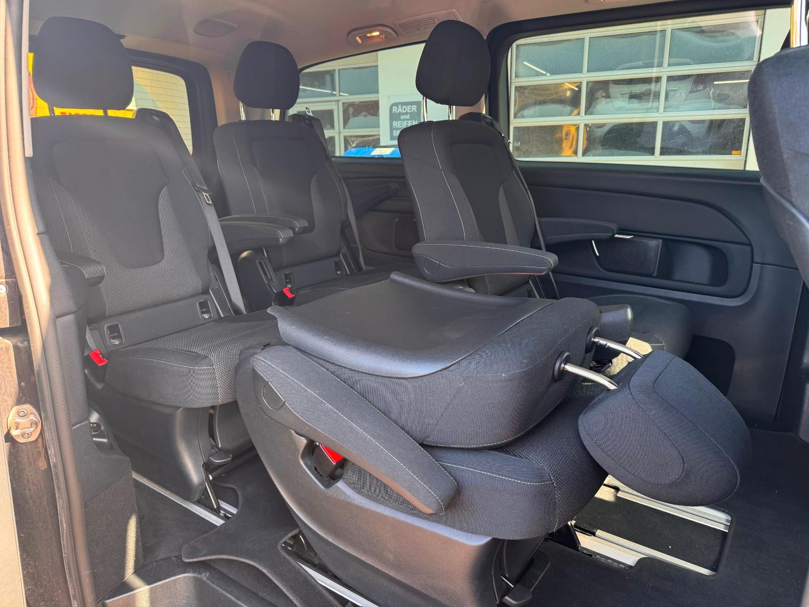 Mercedes-Benz V 250 d 4MATIC lang Score AMG-Line 6-Sitzer