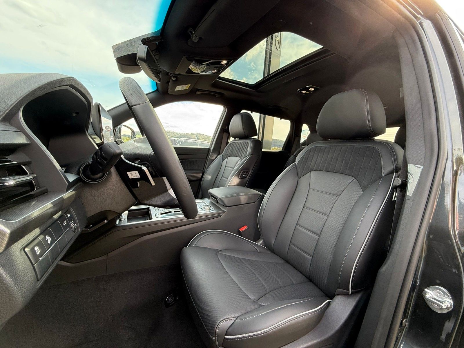 Fahrzeugabbildung KGM REXTON+LUX+360*KAMERA+LEDER+20ZOLL+ALLRAD+MEMORY