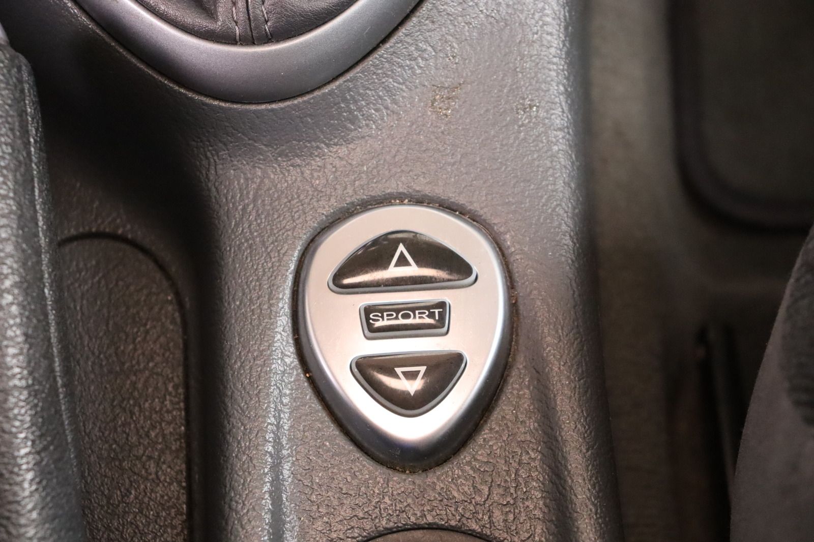 Fahrzeugabbildung Citroën C5 2.0 16V * Klimaautom. * PDC