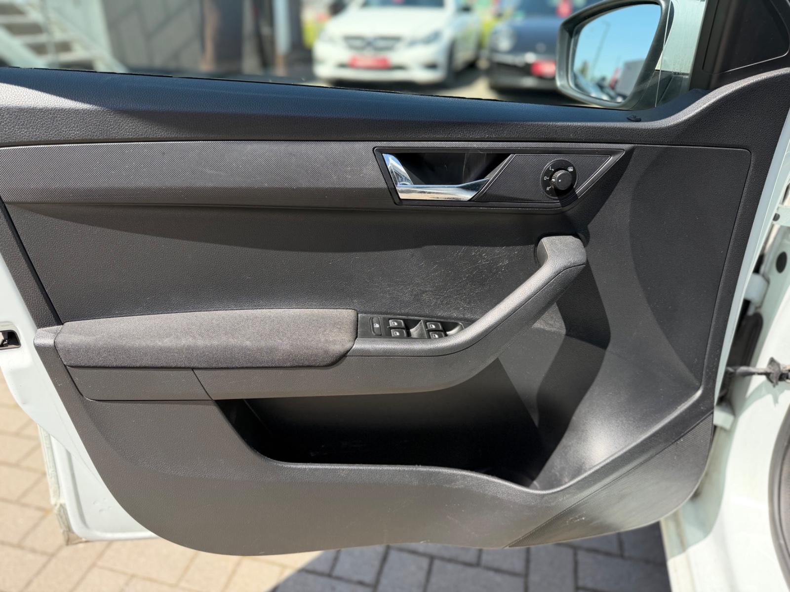 Skoda Fabia 2015 — photo 13
