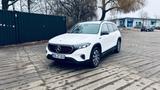 Mercedes-Benz EQB 250 - - Mercedes-Benz EQB von privat