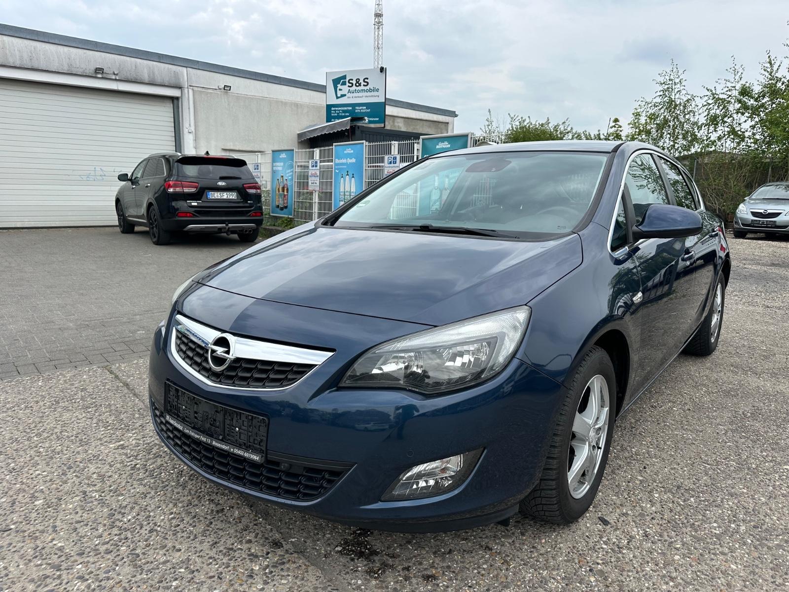 Opel Astra J Lim. 5-trg. Sport