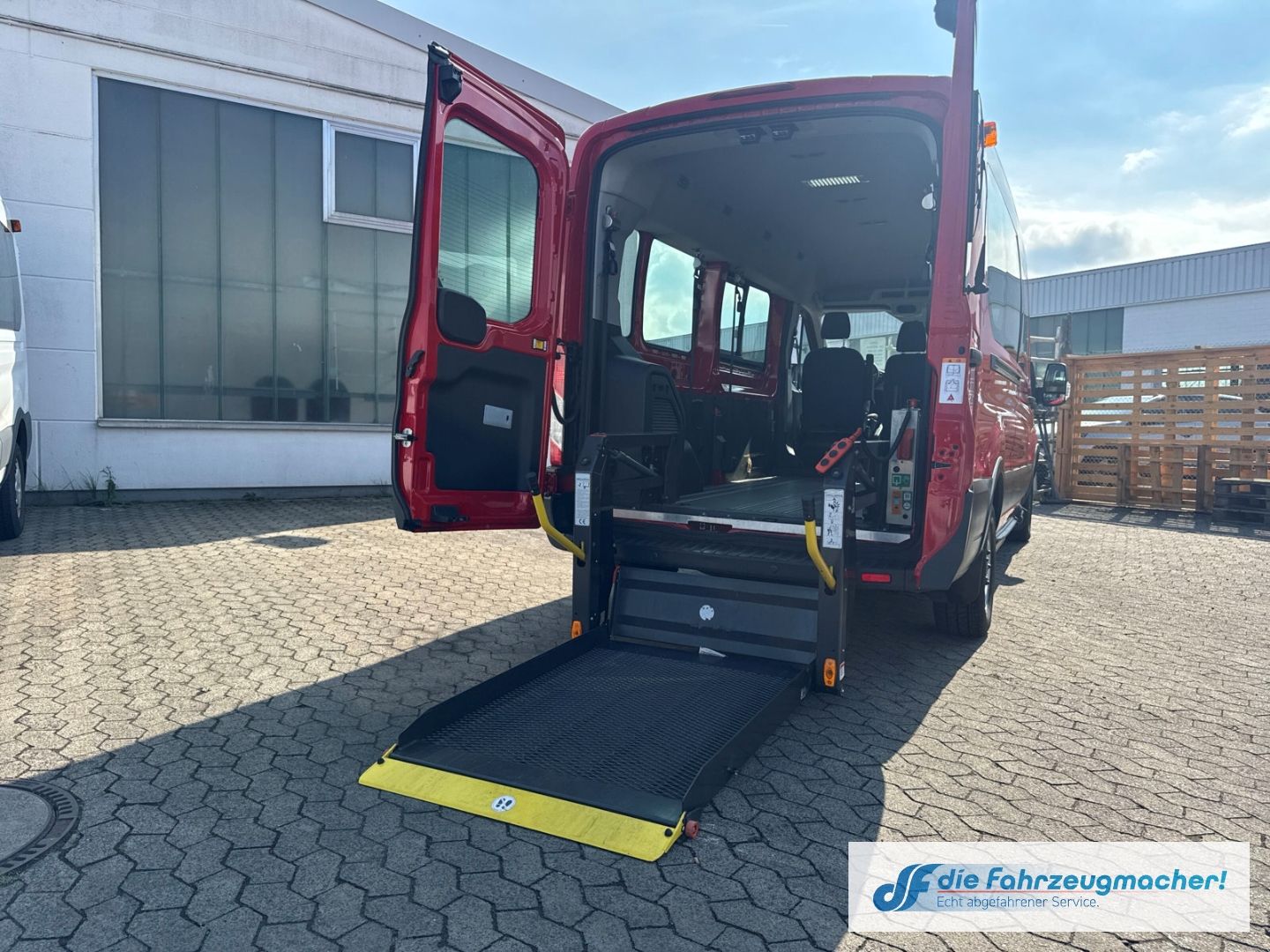 Fahrzeugabbildung Ford Transit Kombi 350 L3 Trend 2.2 TDCi DPF *2364 *K