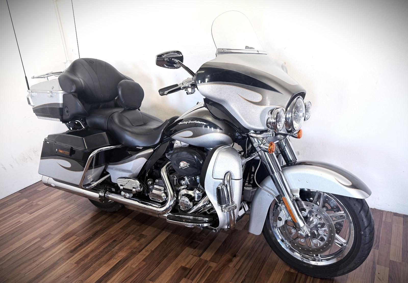Harley-Davidson Electra Glide Ultra CVO MCJ