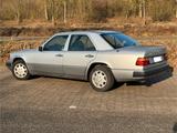 Mercedes-Benz E 280 E 280 - Mercedes-Benz E 280 aus 1993