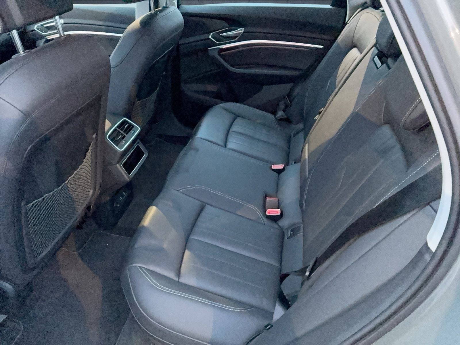 Audi Q8 e-tron - Bild 13