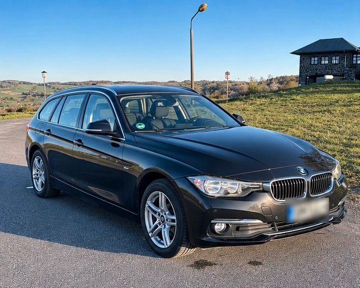 Image of BMW 320