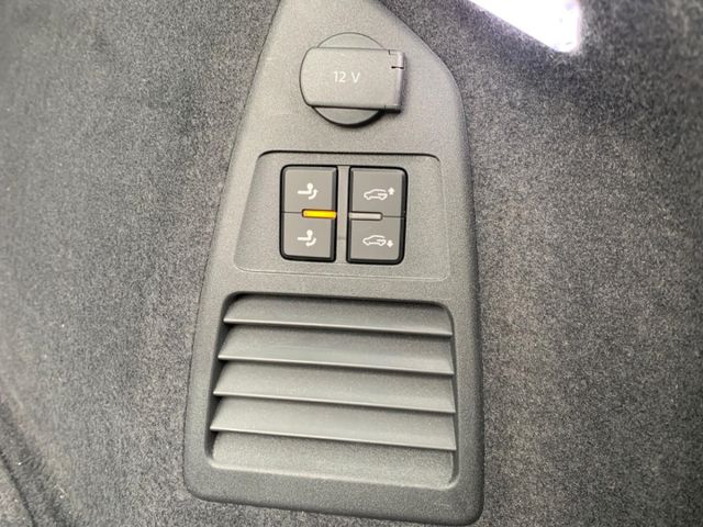 Touareg Atmosphere R-Line StandHZG AHK Luftfeder