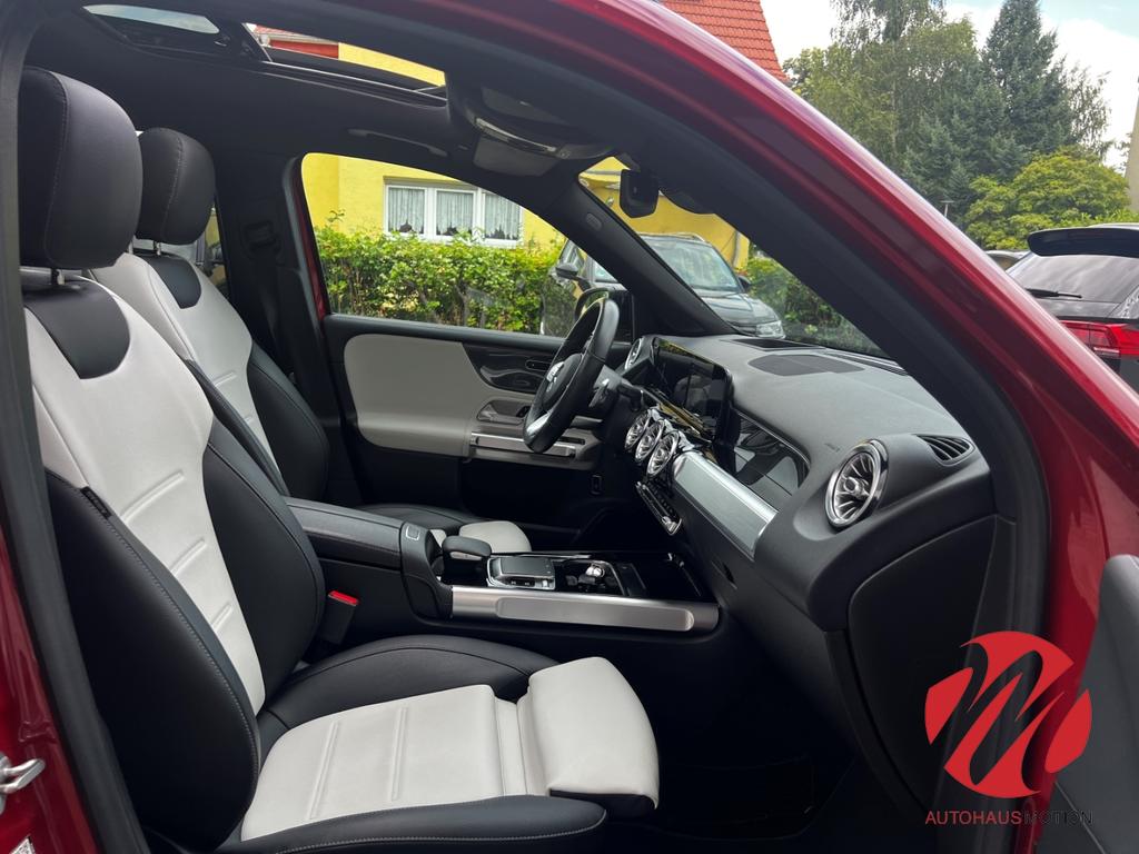 Mercedes-Benz GLB 220