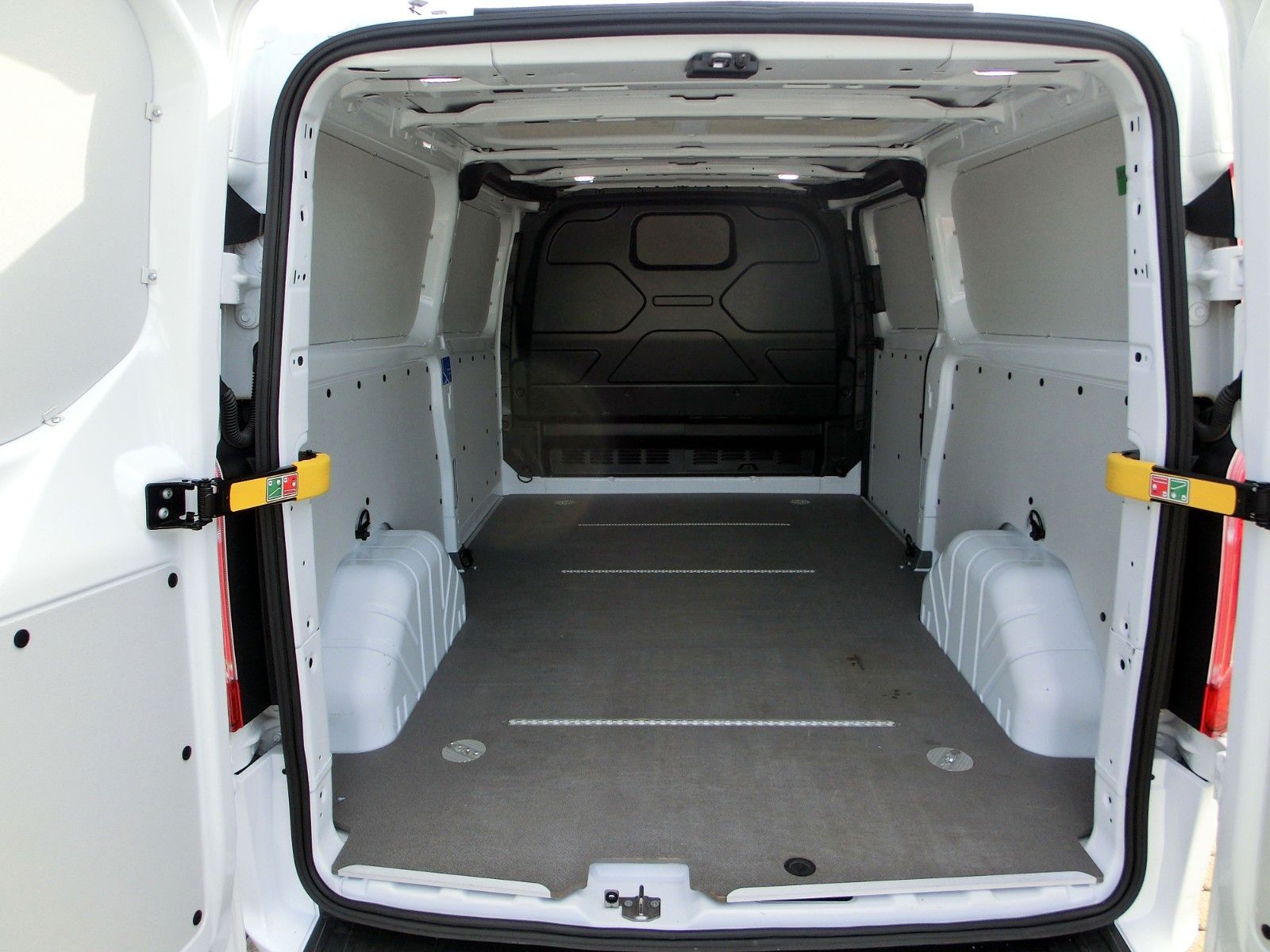 Fahrzeugabbildung Ford Transit Custom Kasten 300 L2 Trend