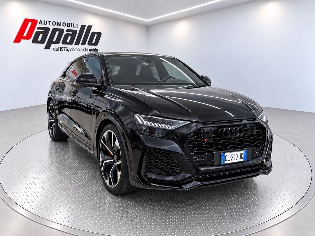 Image of Audi Q8