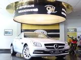 Mercedes-Benz SLK 200 Roadster Autom.Airsca.Leder Navi PDC SHZ - Mercedes-Benz SLK-Klasse in Duisburg