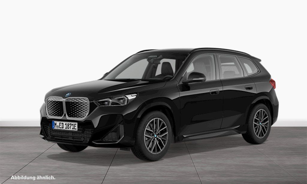 BMW iX1 eDrive20 M Sportpaket Head-Up HK HiFi DAB