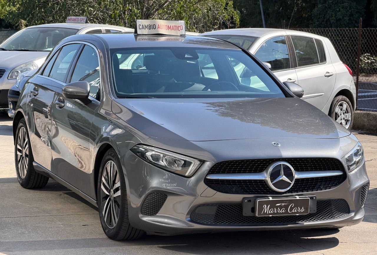 Mercedes-Benz Mercedes A 180 d 2.0 Auto 8 Marce 2021 Garanzia imagem 3