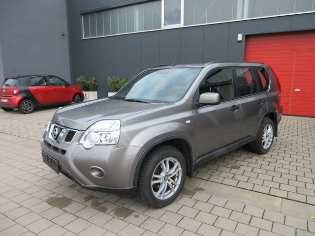 Nissan X-Trail XE 4X4