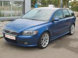 Volvo V50 Momentum - Volvo V50: Allradantrieb