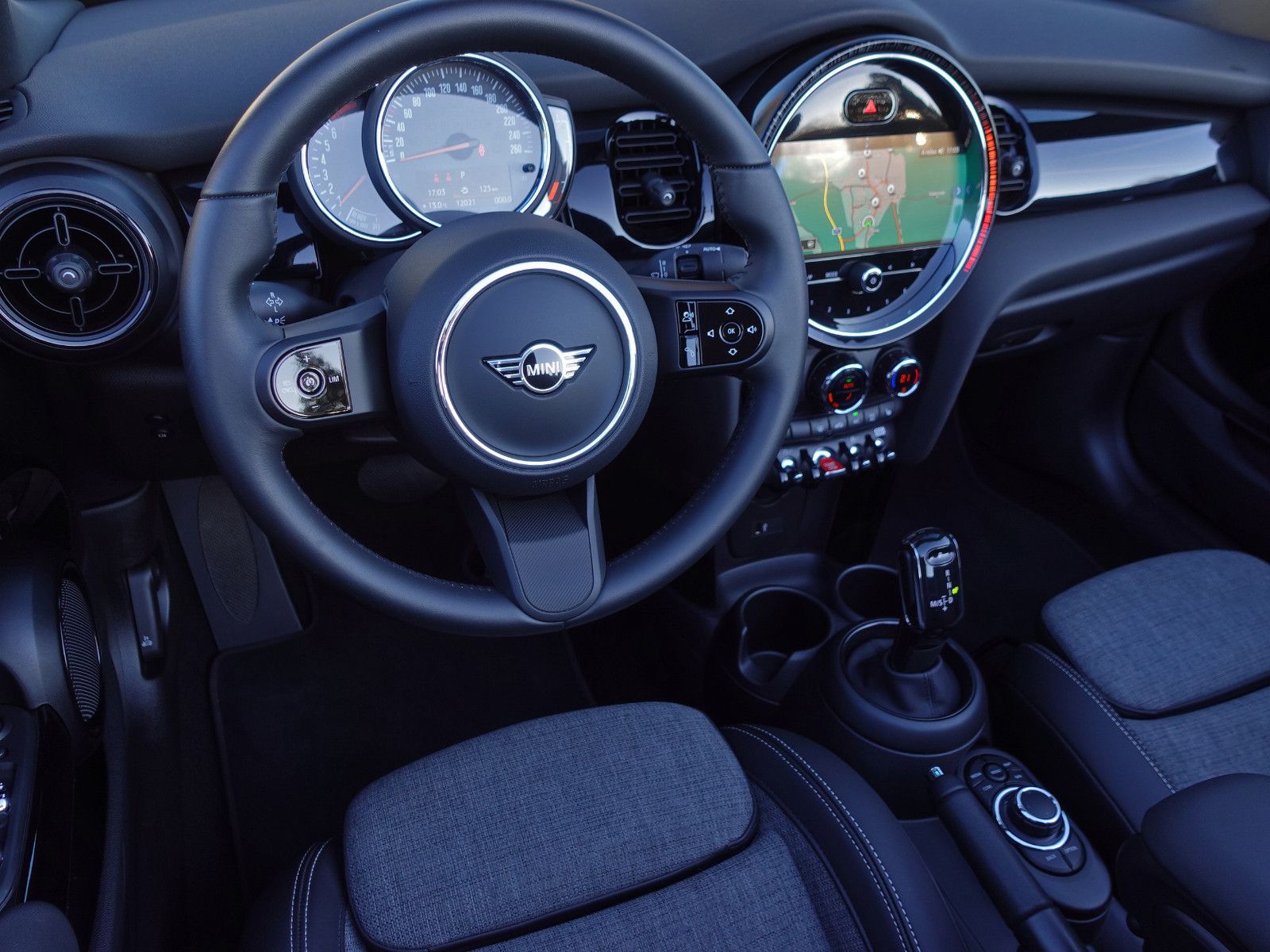 Fahrzeugabbildung MINI Cooper Cabrio Aut. I.Hd Navi CarPlay ZestyYellow