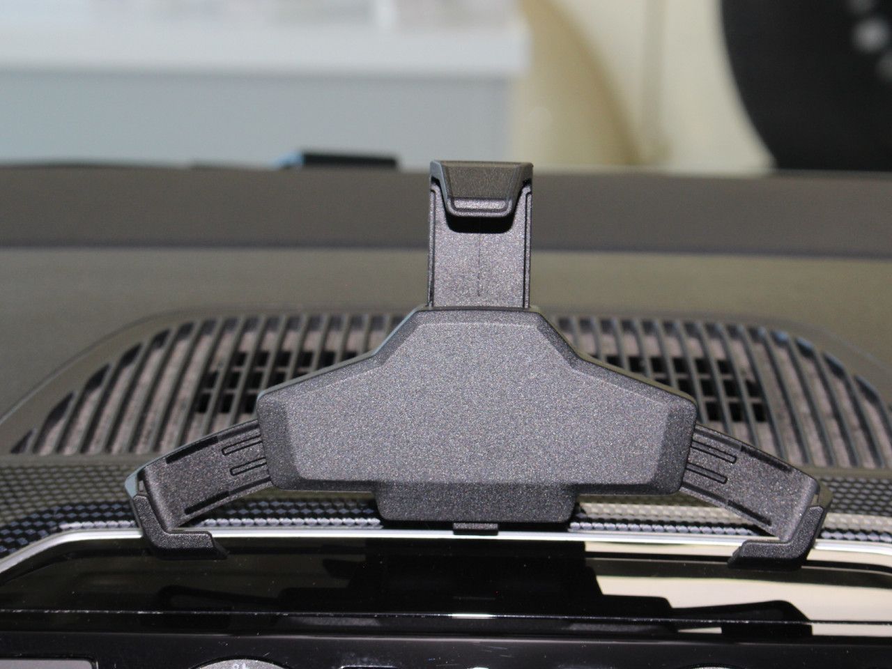 Fahrzeugabbildung Volkswagen up! move Klima/SHZ/Maps+More Dock