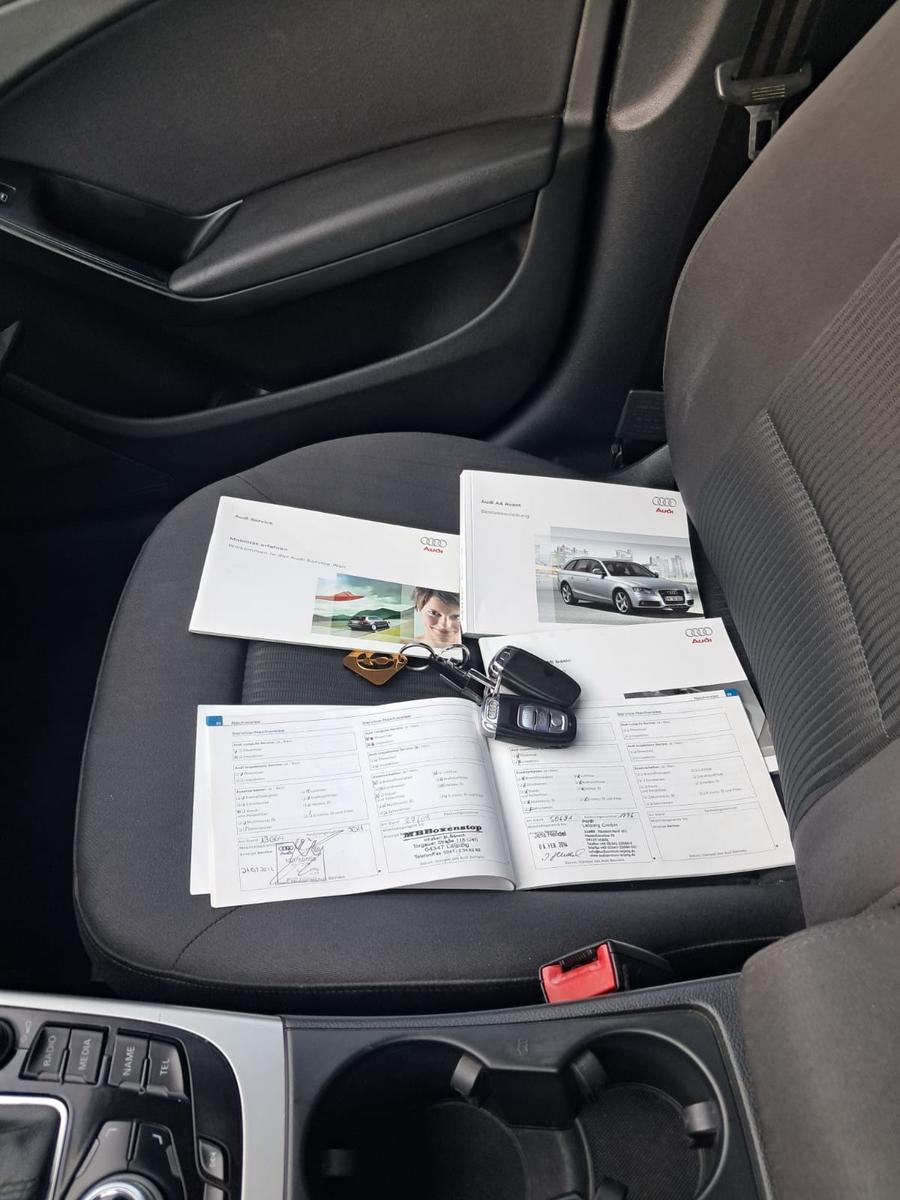 Audi A4 2009 — photo 24